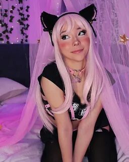 Waifu Mia cemented her spot in the gamer and TikTok communities, with over ...