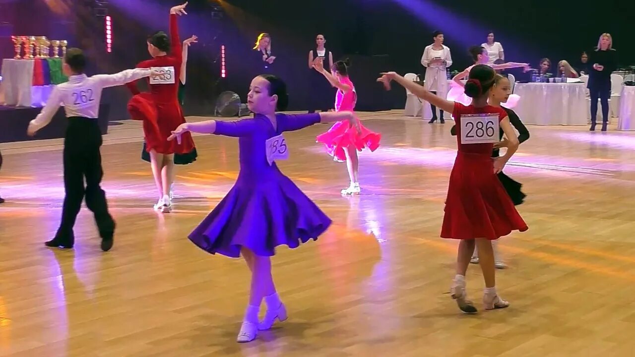 каташинская васькович фигуристы. дарио чиризано фигурист. фигурное танцы юниоры танцы.