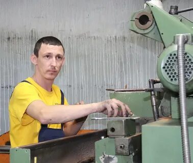 Слесарь наладчик