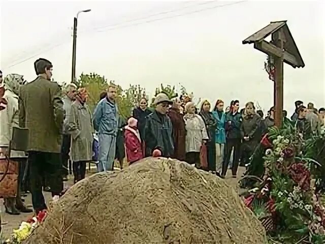 Похороны Гурьянова. Взрыв улица Гурьянова список погибших. Фото погибших на Гурьянова. Семья Агеевы улица Гурьянова.