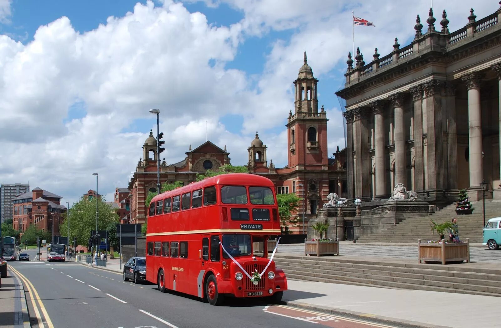 Лидс йоркшир. Leeds uk город. йоркшир лидс. лидс (западный йоркшир). британия город лидс.