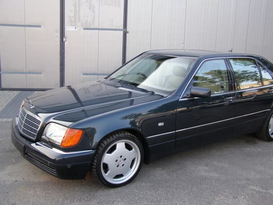 Мерседес 1998 купи. Mercedes w140 1998. Мерседес w140 1998 года. Мерседес кабан 1998. W140 s320 long.