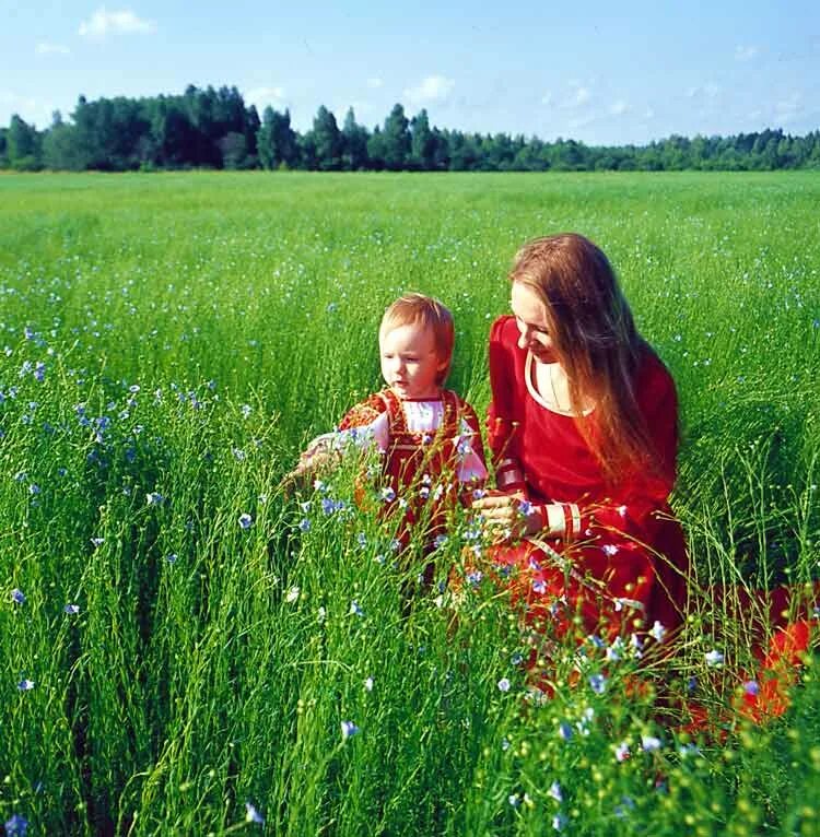 Слушать мама родина. Славянские дети. Мама и дети славяне. Русь дети природа. Русь Матушка с детьми.