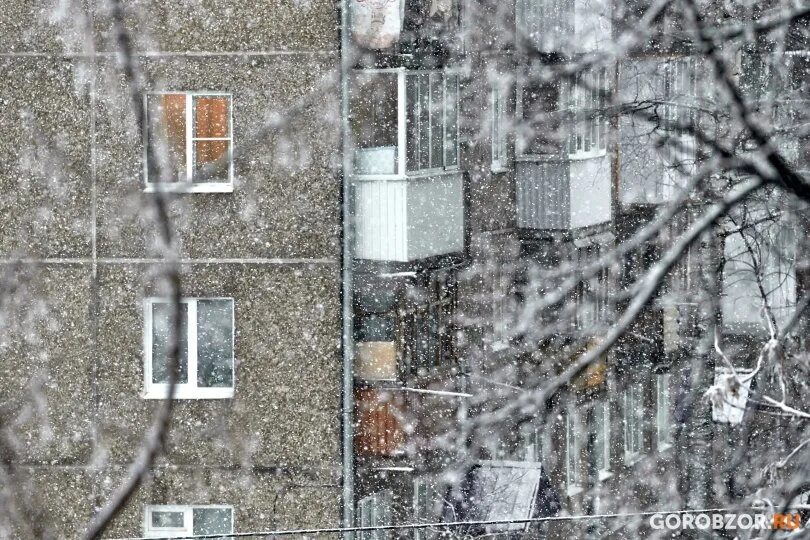 Погода в уфе 29 апреля. Снегопад в уфе. снег с дождем. ливневый дождь со снегом. снег и ветер.