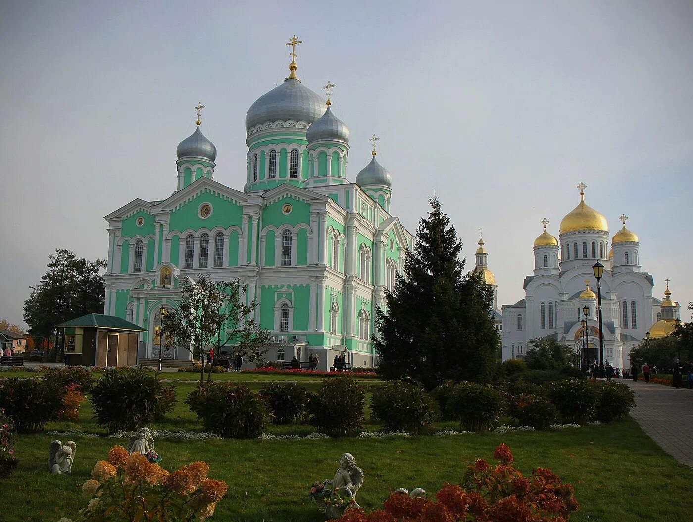 Дивеевский монастырь работа