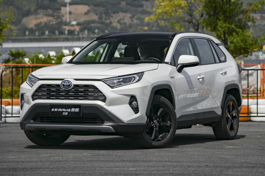 Новый рав 4 цена. Toyota rav4 2021. Тойота рав 4 новая. Toyota rav4 новый кузов. Тойота рав 4 новый кузов.