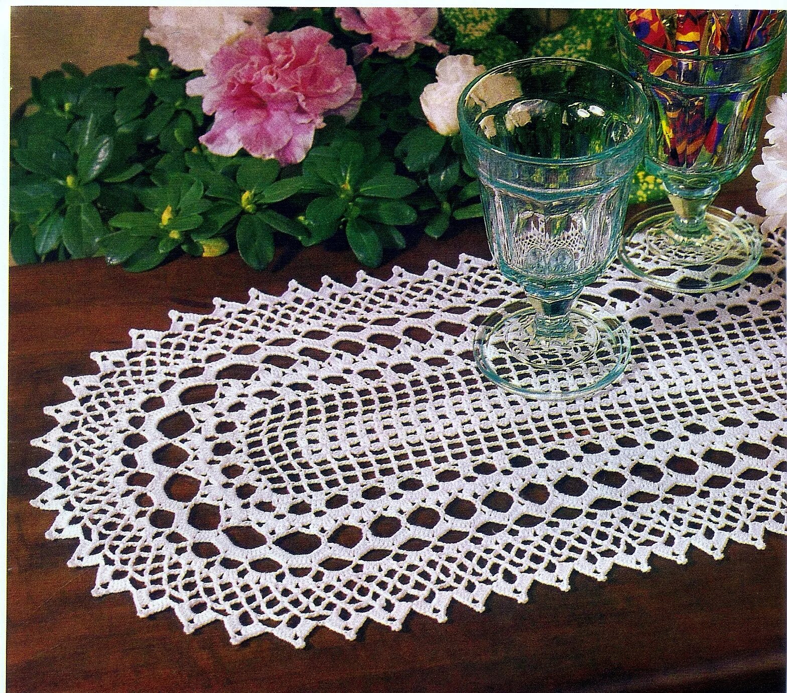 Сказочно красивая овальная салфетка крючком. Crochet lace овальная салфетка. овальная салфетка крючком. овальная скатерть крючком. прямоугольная салфетка крючком.