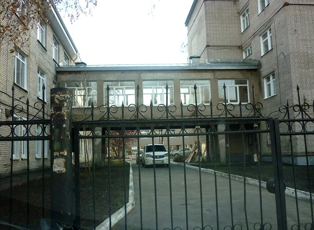 ленинградская 94 бийск больница. кгбуз городская больница 4 г бийск. поликлиника 3 бийск. офтальмологическое отделение 1 городской больницы. разина 61 больница.