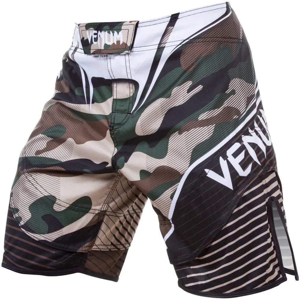 Купить шорты екатеринбург. "Camo Hero" Fightshorts Essentials eu-Venum-1299. Венум шорты ММА зеленые. Шорты юфс Венум. Venum 1299 шорты Camo Hero.