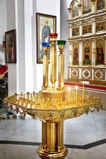 Подсвечник в церкви