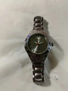 Omax quartz crystal часы