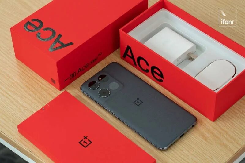 ONEPLUS Ace. ONEPLUS Ace Racing Edition.