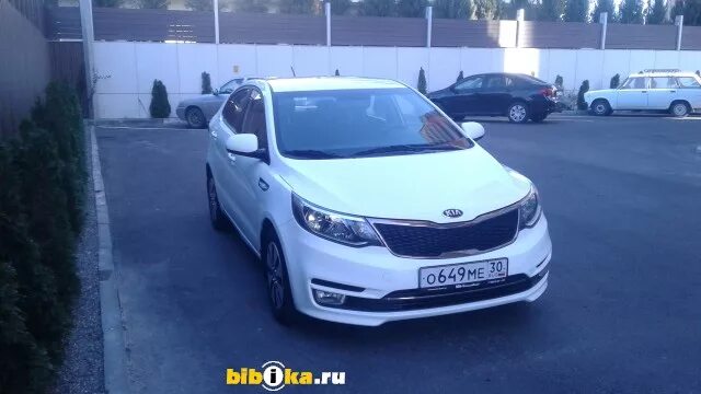 Купить киа в астрахани. Киа Рио. Киа Рио универсал. Kia Rio 2016 1.6 at серый седан. Kia Rio 2016 1.6 at белый седан.