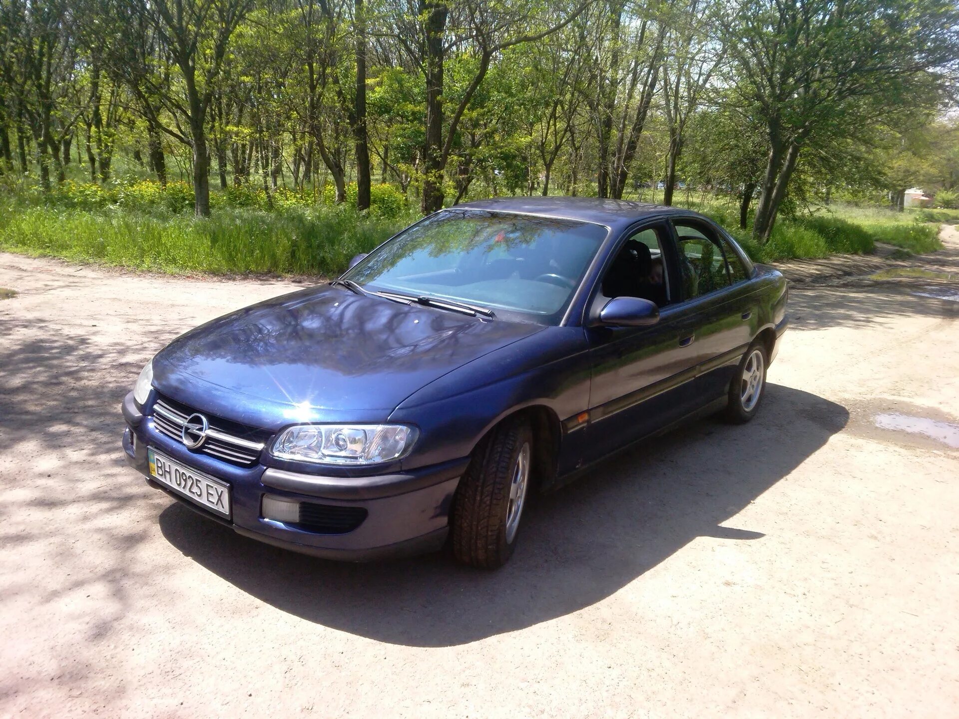 Опель омега б 2.2 бензин. Опель Омега 1994. Opel Omega b 1994. Opel Omega 1994. Опель Омега б 2.0 1994.