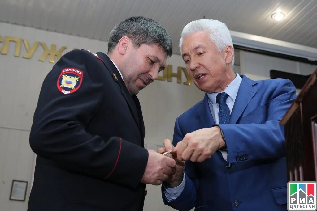 Кулиев дагестан. Эльчин кулиев дагестан. Кулиев дагестан. Кулиев дагестан. Кто такой эльчин кулиев.