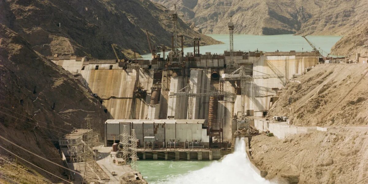 Гэс в киргизии. Ташкумырская гэс киргизия. Токтогул гэс. Гэс в киргизии. Учкурганская гэс киргизия.