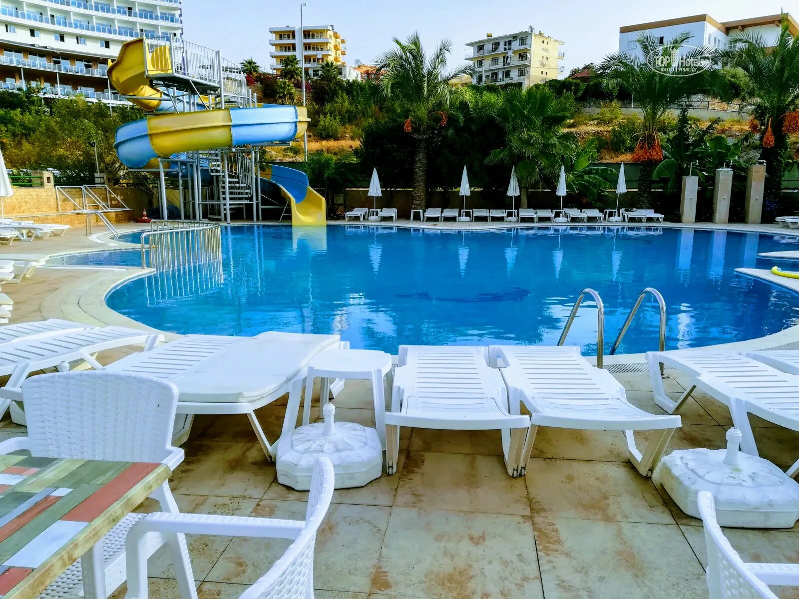 Бич хотел 4. Отель Арси Блю Бич Алания. Arsi Blue Beach Hotel (ex.Kemalhan Beach). Отель Кемалхан Турция. Alanya Arsi Paradise Beach 4*.