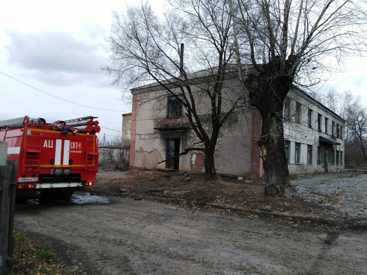 Чп в ленинске. Закамышанская больница Ленинск-Кузнецкий. Ленинск Кузнецкий район Закамышанской больницы. Заброшки в Ленинске Кузнецком. Заброшенные здания Ленинск-Кузнецкий центр.