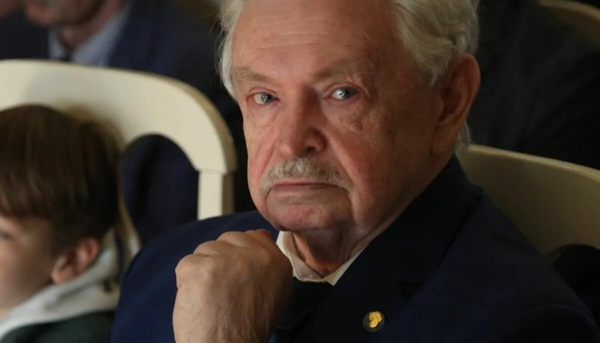 Алексеем лихановым. Алексеем лихановым