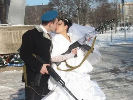 Любить десантника