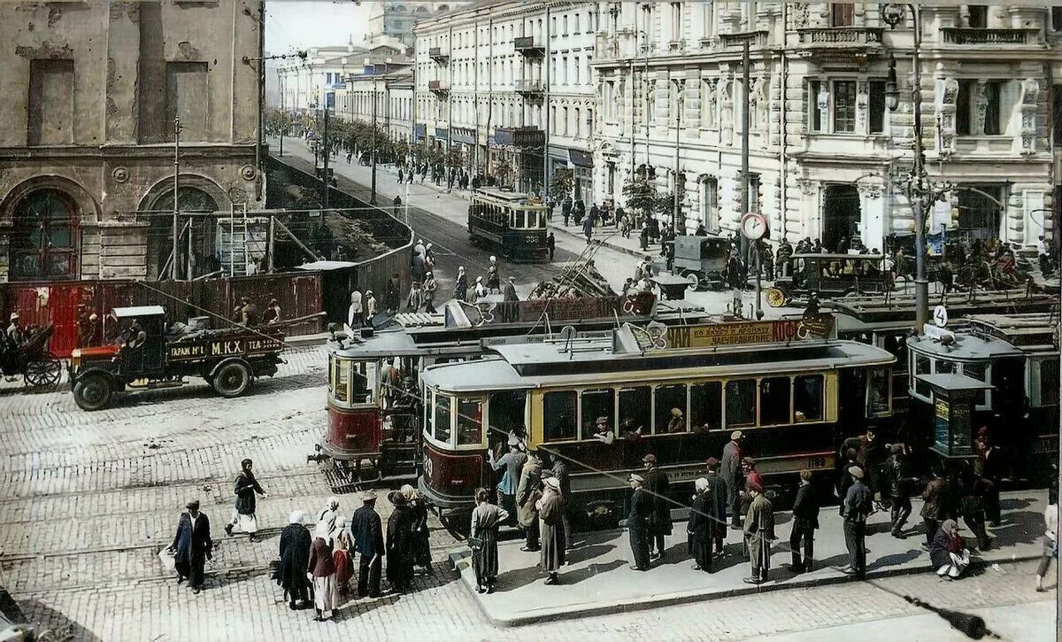 Улицы 1930 х годов. Москва трамвай в 1920е. Московский трамвай 1930 е. Тверская улица 1920г. Трамвай Москва 20 век.