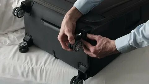 Запах чемодана