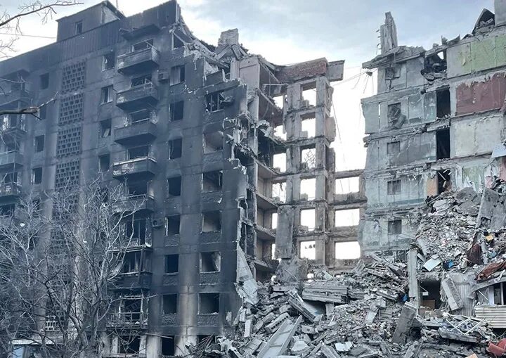 Мариуполь руины. Мариуполь в руинах. развалины мариуполя. мариуполь город в руинах.
