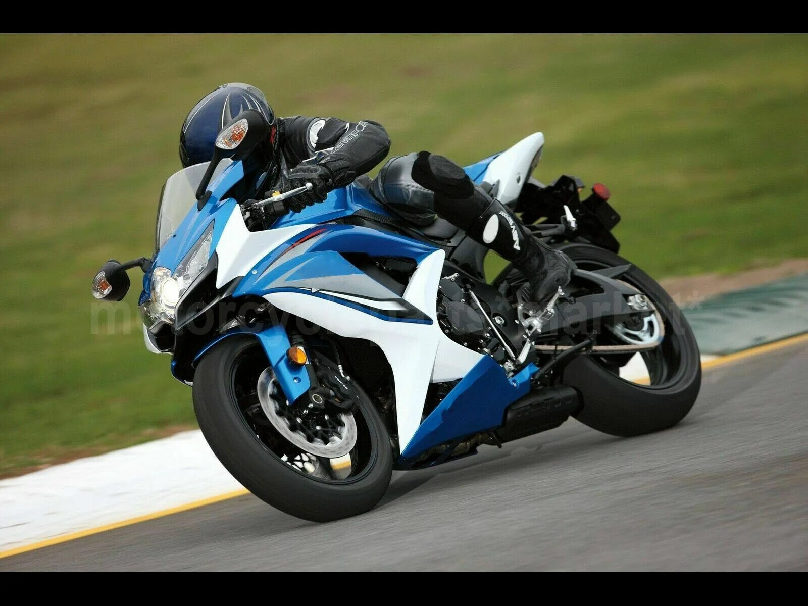Gsxr 750. Сузуки gsxr 750. suzuki gsx-r 750. suzuki gsx-r 750 k9. сузуки мото gsx r750.