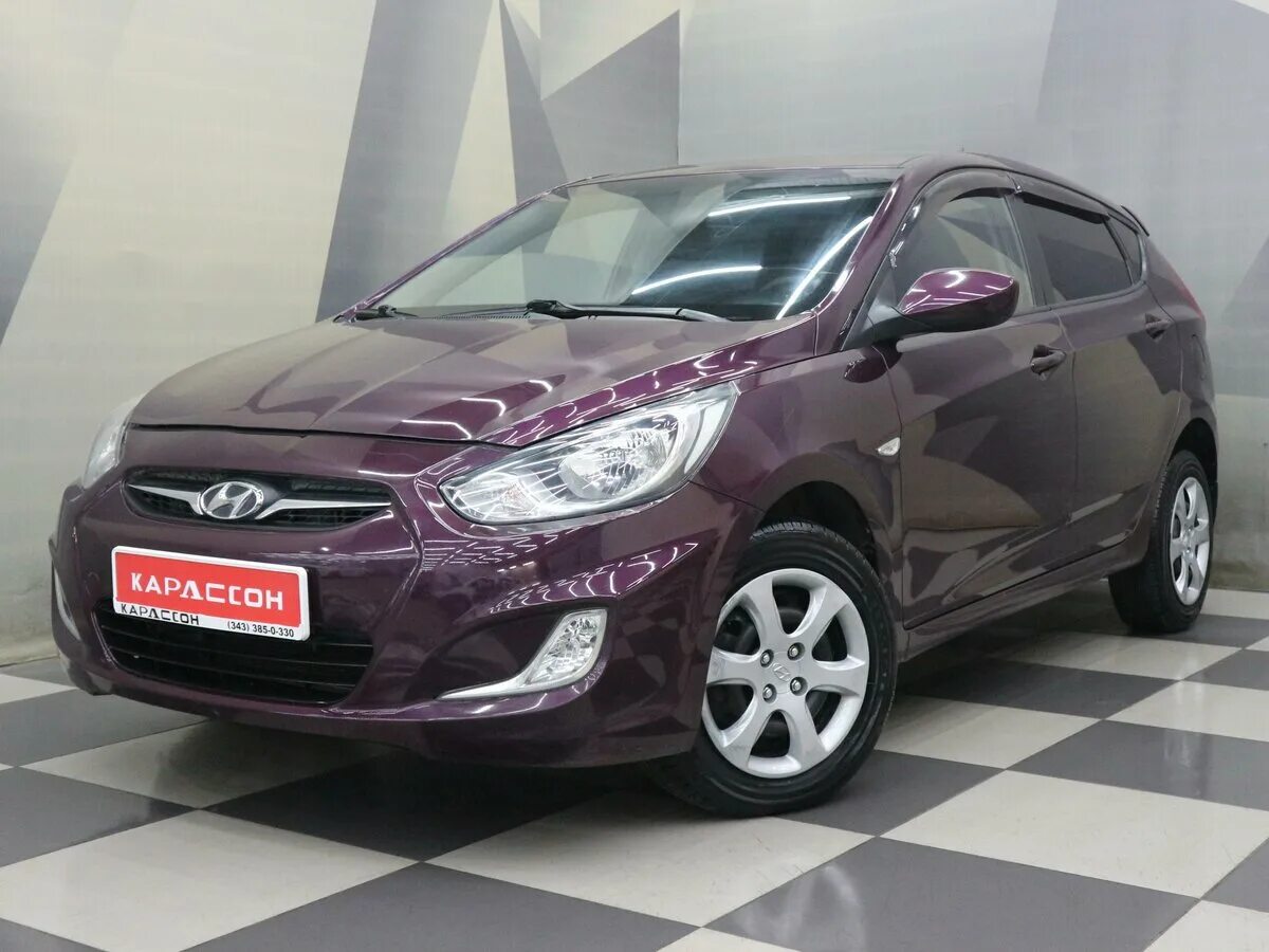 Хендай солярис хэтчбек 2015. Хендай Солярис 2011 хэтчбек. Hyundai Solaris 2011 Hatchback. Хёндай Солярис 2011 хетчбек. Солярис хэтчбек 2011.