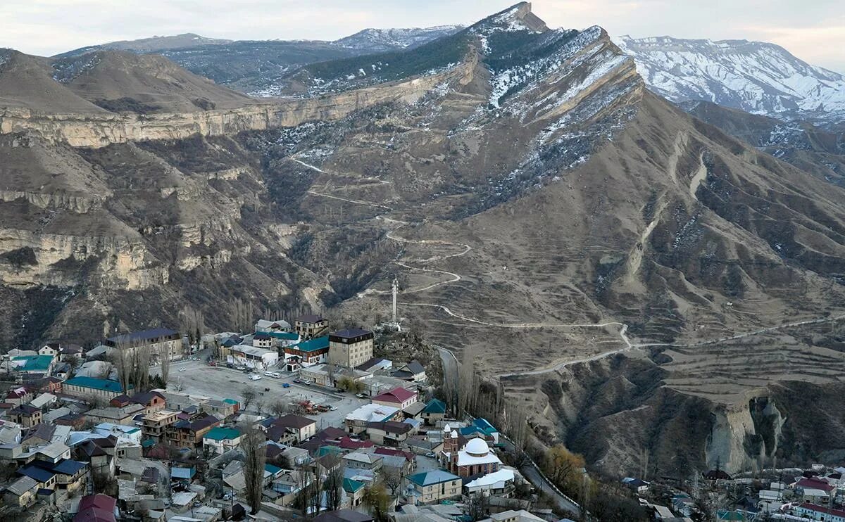 Село Хушет в Дагестане. Село Хушет Цумадинский район. Республика Дагестан село Хушет граница Грузии. Горные аулы Дагестана.