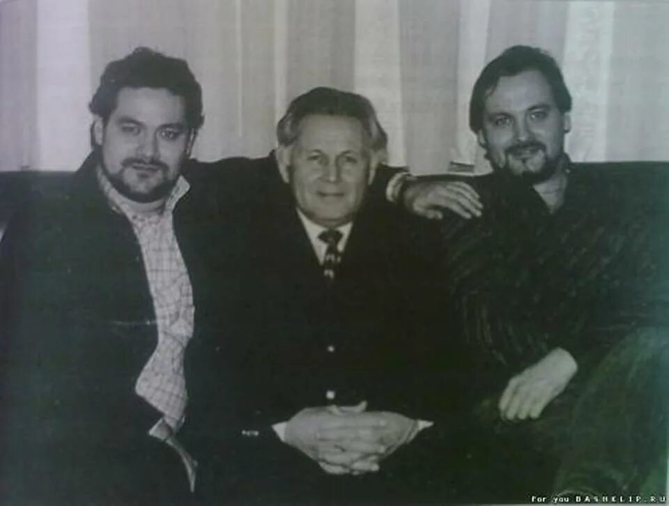 Амир абдразаков. Амир габдульманович абдразаков. амир габдульманович абдразаков и ильдар. ильдар абдразаков елки 1914.