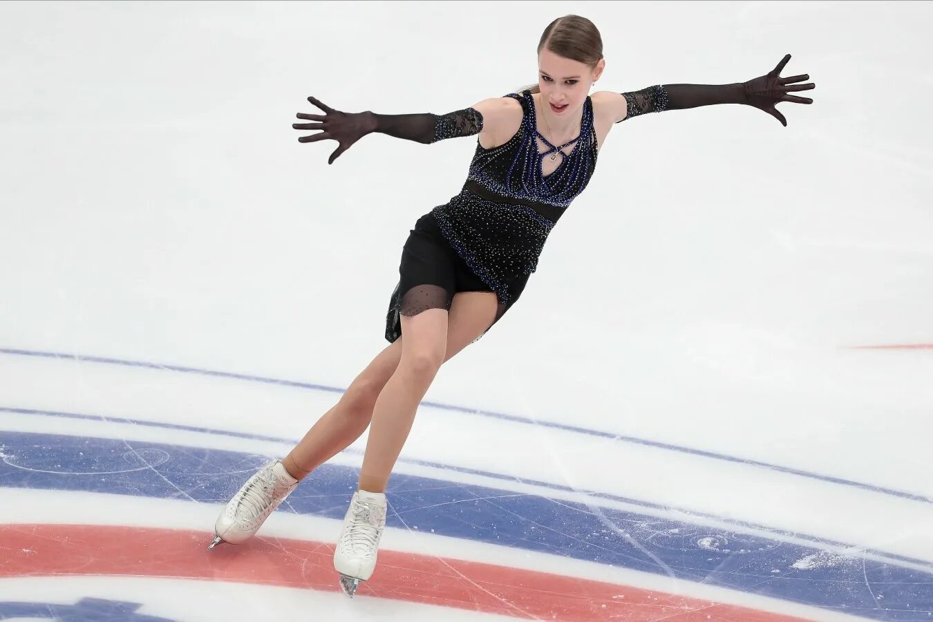 Майя хромых фигуристка. Хромых произвольная программа 2023. Майя хромых произвольная программа. Петр гуменник финал гран при 2023. Хромых произвольная программа 2023.