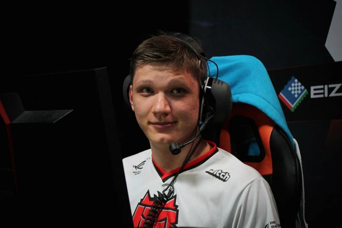 Симпл рост. Симпл КС 2015. S1mple CS go. Симпл в нави 2016.