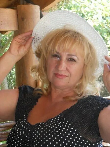 девушки черкесск с телефонами с фото. женщины за 50 для встреч черкесск. г. черкесска девушка. черкесск фото девушек.