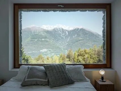 Window mount