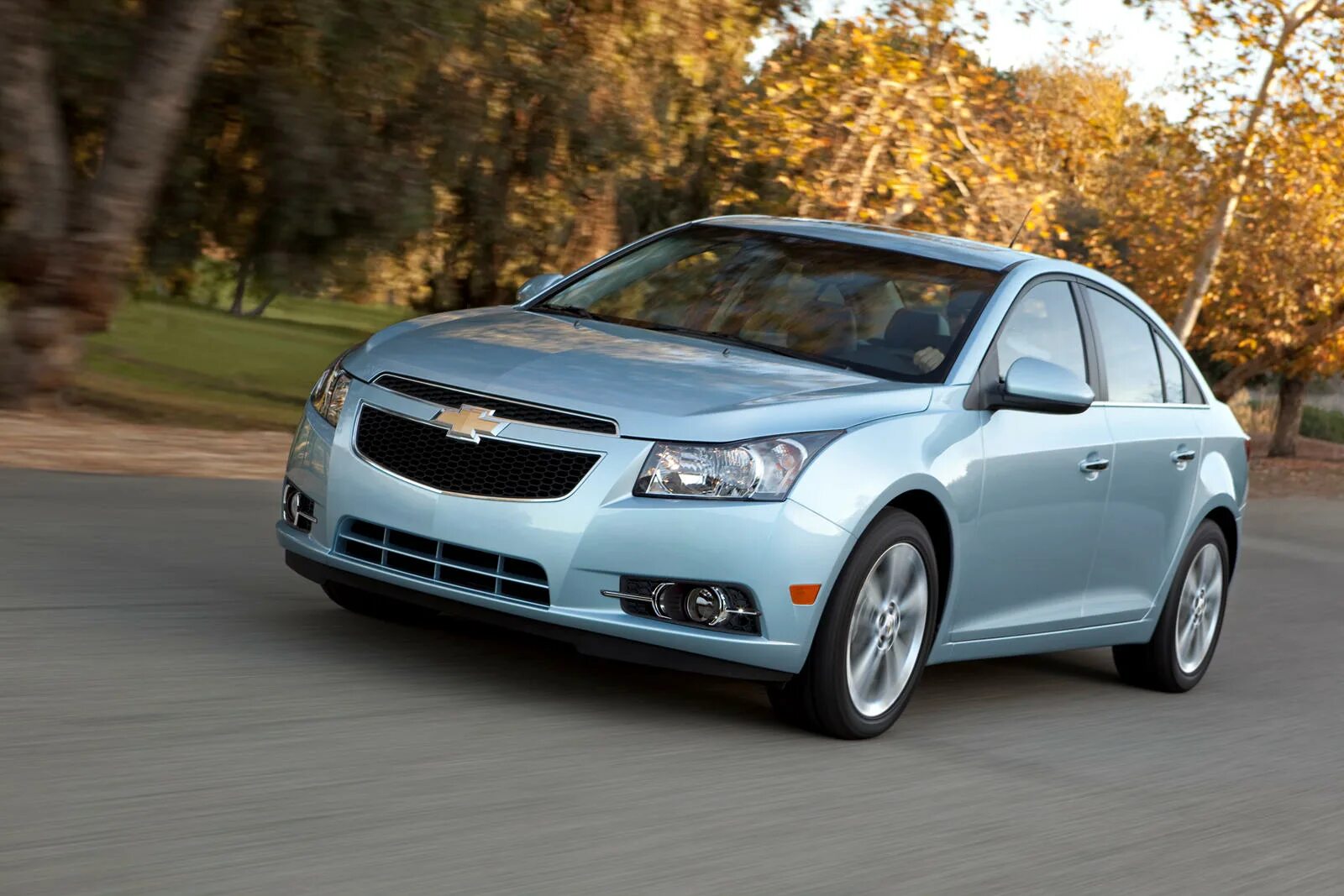 Машину купил круза. Chevrolet Cruze 2012. Chevrolet Cruze (Шевроле Круз). Chevrolet Cruze 2008. Chevrolet Cruze 2009.