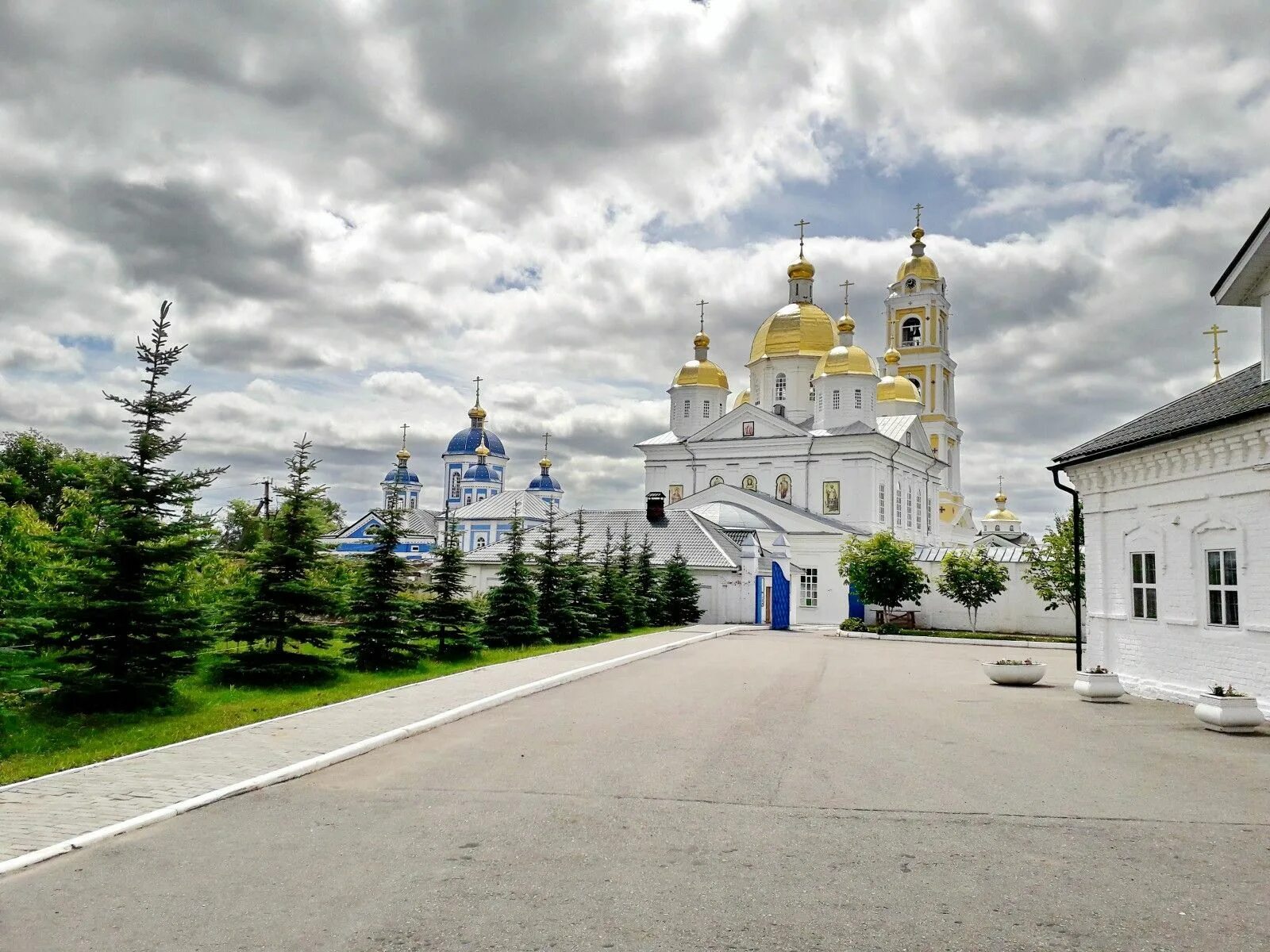 Оранский Богородицкий монастырь Богородский район. Монастырь оранки Нижегородская. Монастырь оранки Богородский район. Оранский Богородицкий мужской монастырь село оранки. Про монастырь мужской