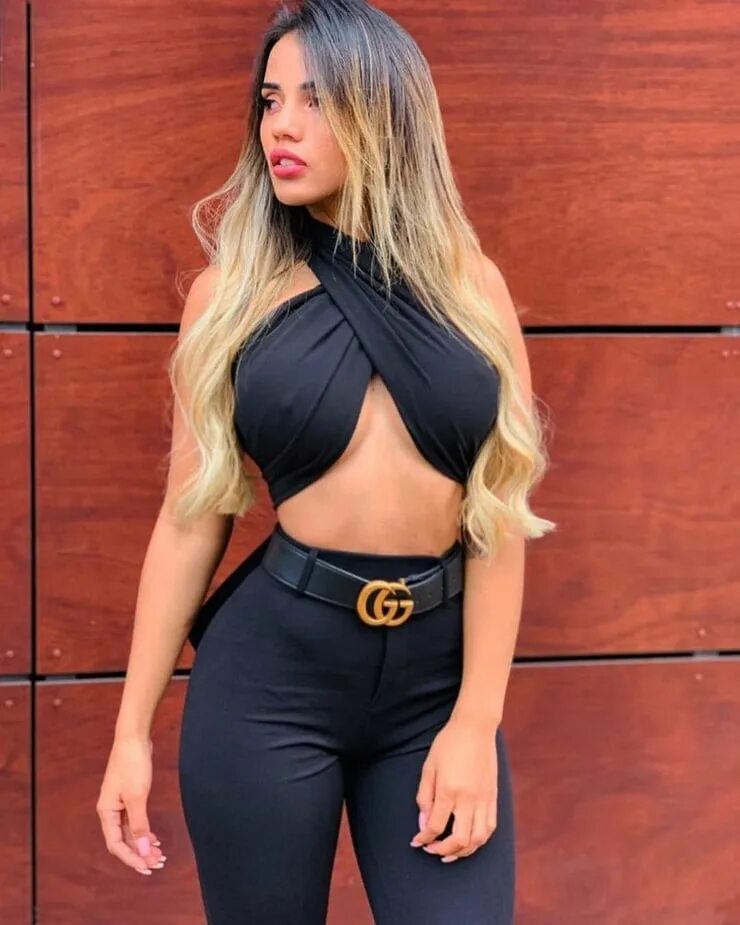 Karina colombiana