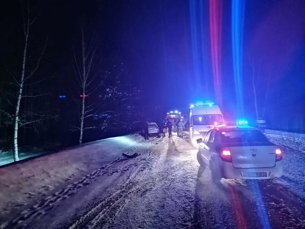 День чудотворной иконы божией матери знамение. Поезда россии. 12 января. 10 декабря картинки. День нобеля.