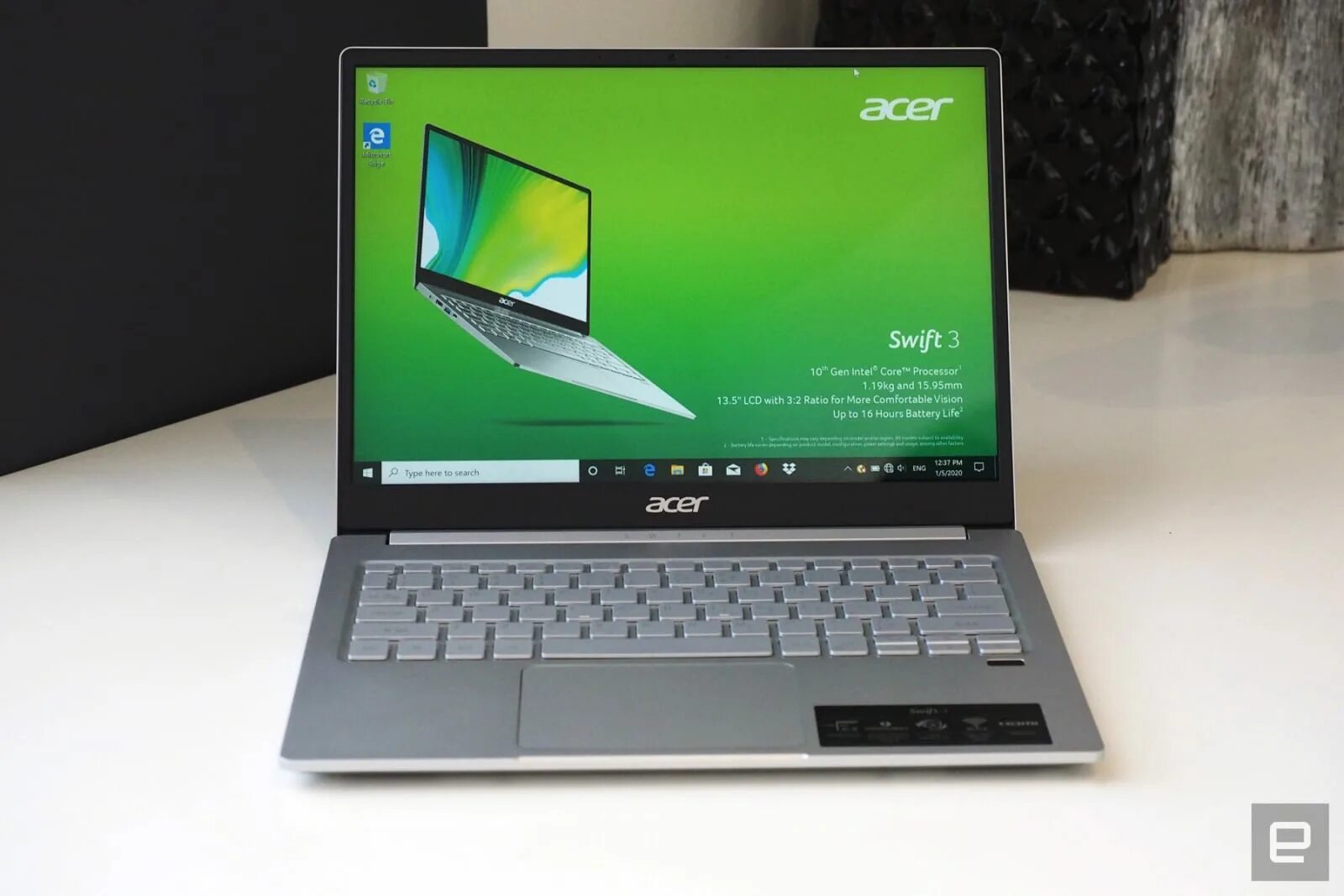 Acer update. Acer Swift 3. Acer Swift 3 Intel. Acer Swift 3 qiymeti. Swift 7 Acer сбоку.