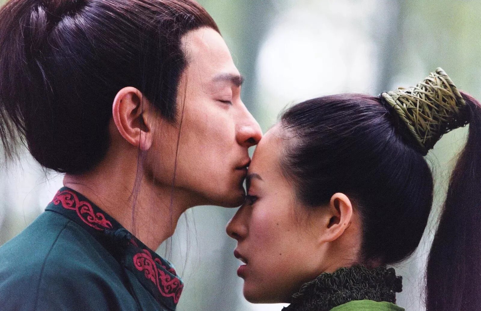 Чжан цзыи 2004. Такеши канеширо дом летающих кинжалов. Чжан цзыи дом летающих кинжалов. Чжан цзыи дом летающих кинжалов. Дом летающих кинжалов фильм 2004.