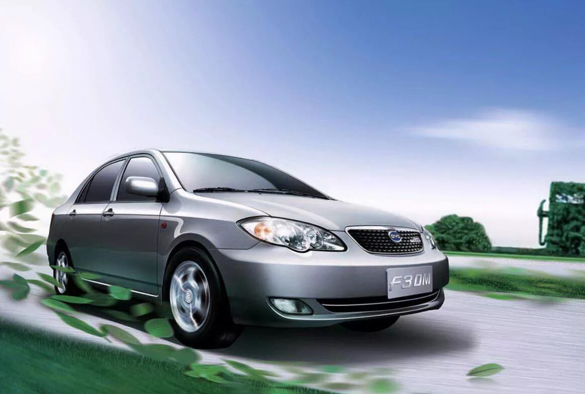 Byd hybrid. BYD f3dm. Тойота Королла БАД ф3. Китайская машина BYD f3. Инв 3.