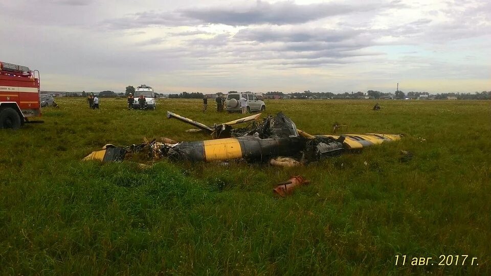 Игорь усов пилот москва. Авиодибошир максим пашнин. Крушение самолета в новосибирске. Пилот самолета под новосибирском. Кавминводыавиа белгород.