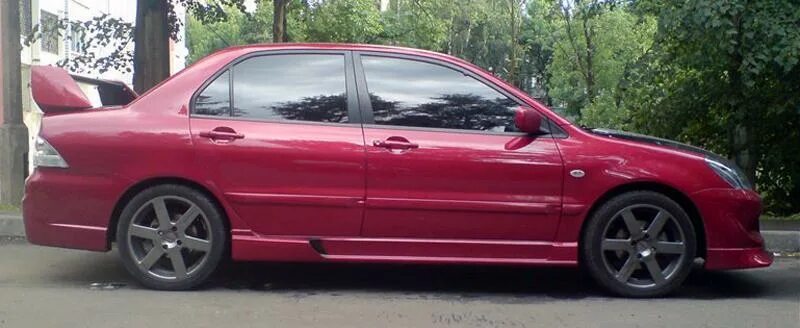 Пороги lancer 9. Пороги ланцер 9. Накладки на пороги митсубиси лансер 9. Пороги lancer 9. Пороги лансер 9 2.