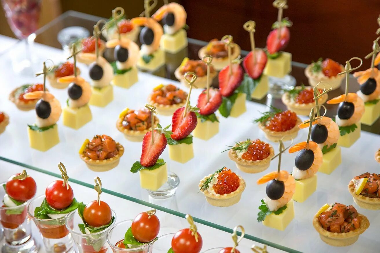 чем удивить коллег на день рождения. фуршетные столы. салфетки на фуршете. чем удивить коллег на день рождения. чем удивить коллег на день рождения.