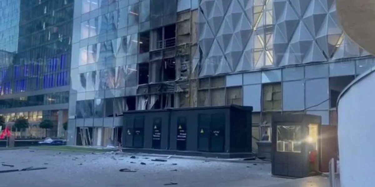 Видео нападения на сити. Москва Сити взрыв 2023. Многоэтажки Москвы. Москва Сити здания. Москва Сити 1 августа 2023.