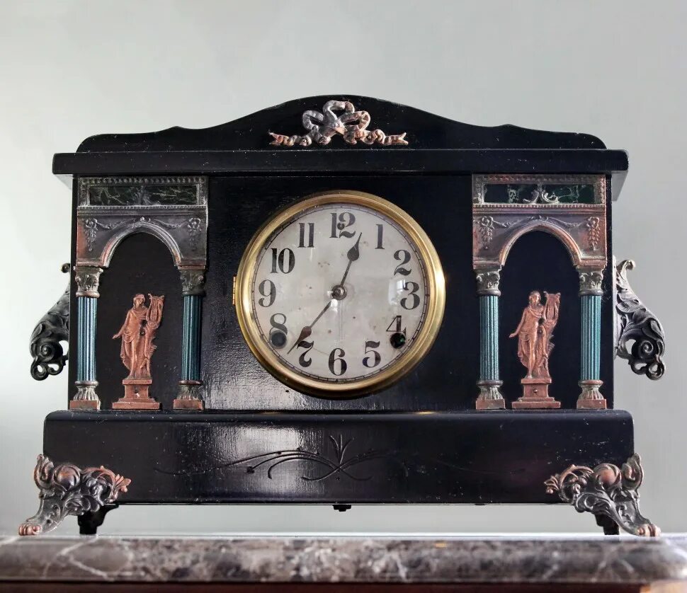Часы каминные sinix 9004. Часы каминные лев 59107. Каминные часы farbel imperial италия. Voest-alpine часы настольные золотой цилиндр. Старинные каминные часы.