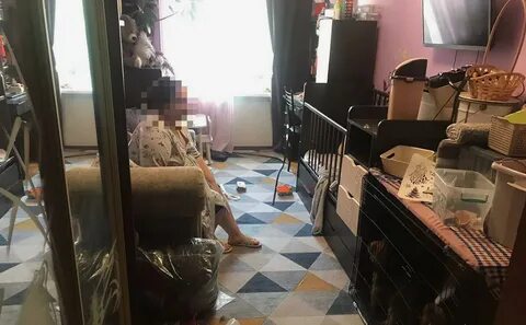 Она на 4 этаже в