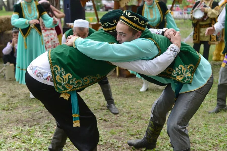 Национальный праздник татар Сабантуй. Праздник Сабантуй у татар. Сабантуй 2022 Кузбасс. Сабантуй 2022 Новокузнецк. Игры татаров