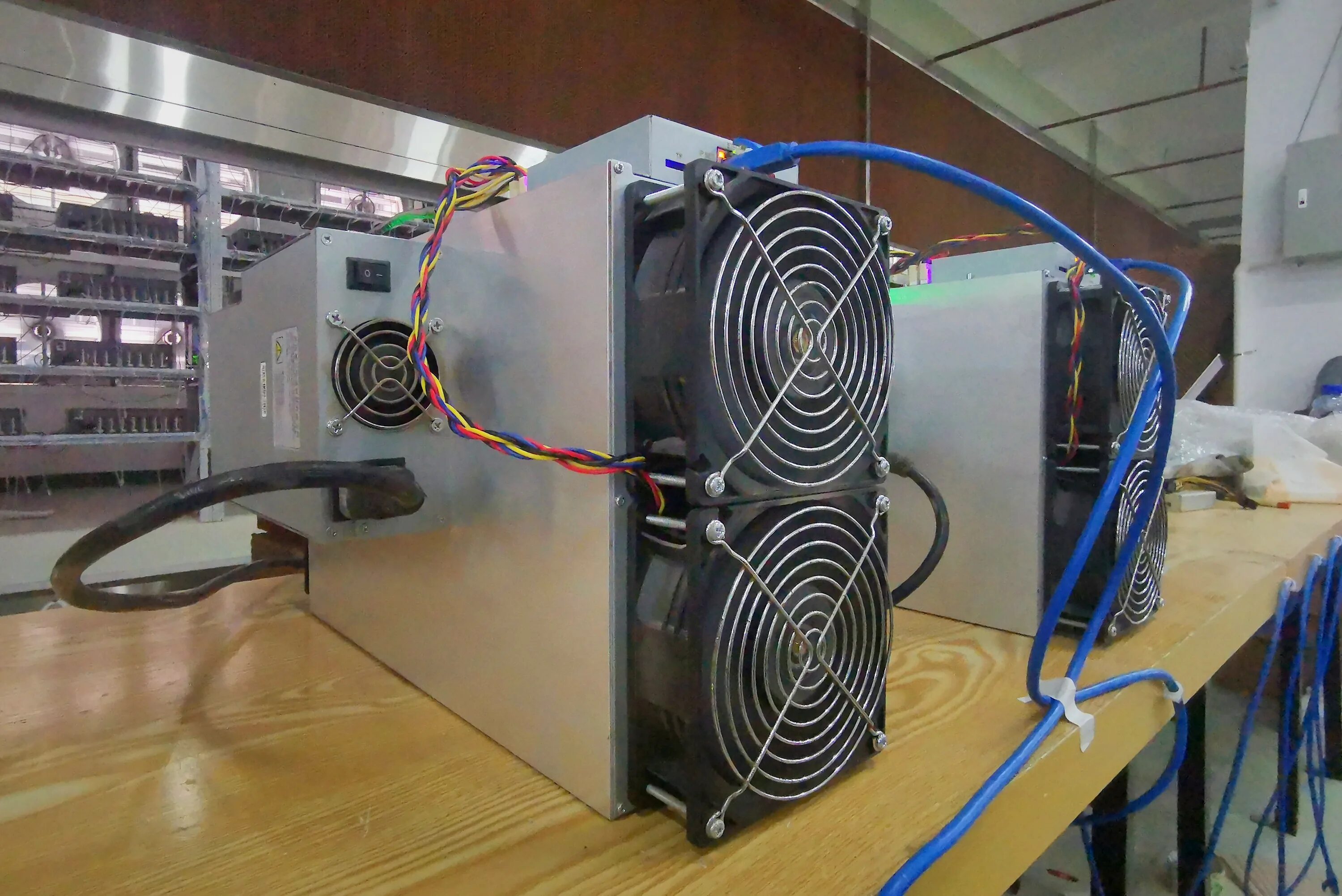 Antminer s19 pro 110th. Antminer l7 9500mh/s. Asic майнер. Antminer l7 9500 mh. Asic innosilicon a6.